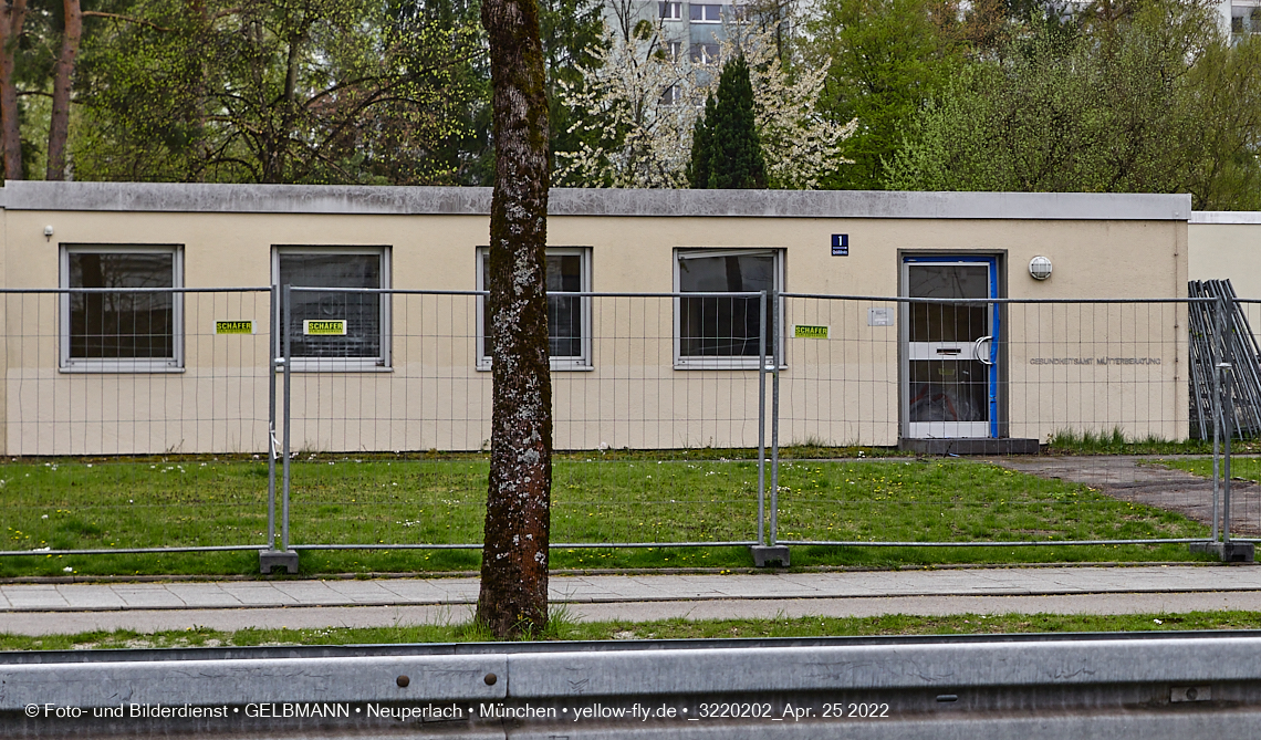 25.04.2022 - Baustelle am Haus für Kinder in Neuperlach